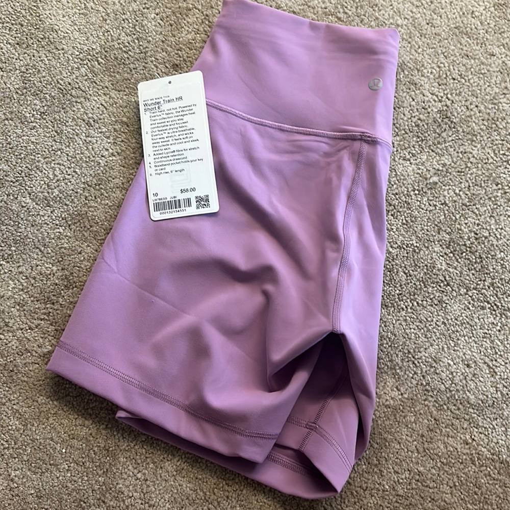 Wunder train high rise shorts
